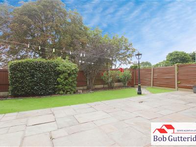 ENCLOSED REAR GARDEN